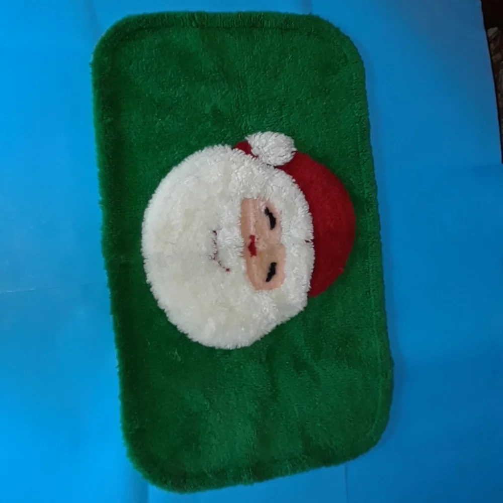 2 Piece Used Crotheced Bathroom Santa Claus Set